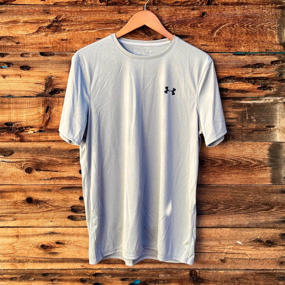 UNDER ARMOUR | Men's Gray T-Shirt M